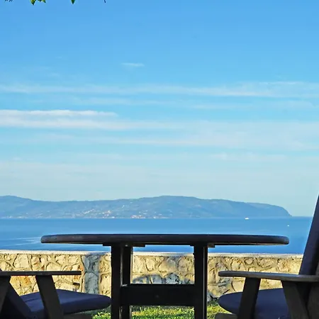 Dom wakacyjny Artsy Wooden *